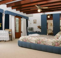 Chalet Swisse Spa - Australia Accommodation