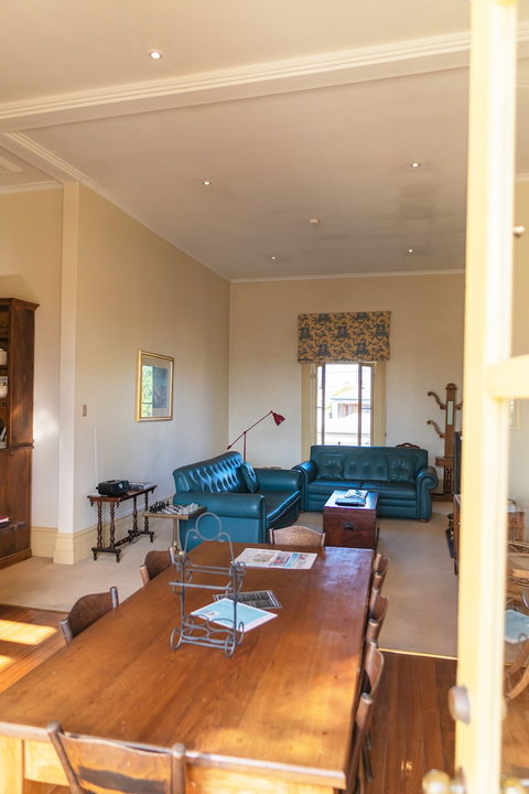 Fire Station Inn - Australia Accommodation 1