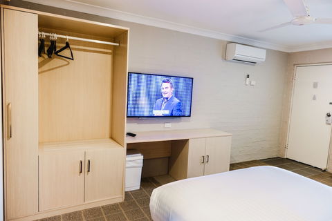 Balan Village Motel - Australia Accommodation 4