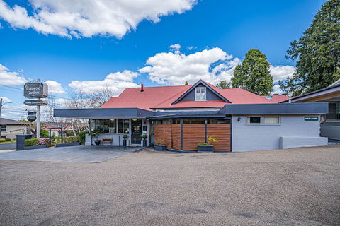 Cotswold Gardens - Australia Accommodation 4