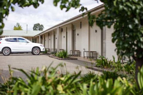Merivale Motel - Australia Accommodation 0
