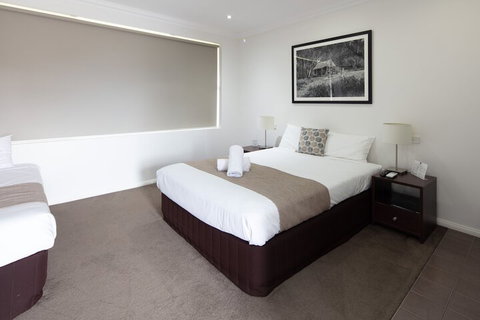 Merivale Motel - Australia Accommodation 2