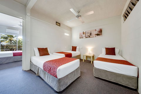 Camelot Motel - Australia Accommodation 6