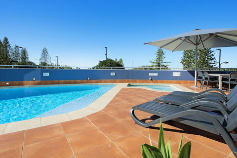 ULTIQA Shearwater Resort - Australia Accommodation 1