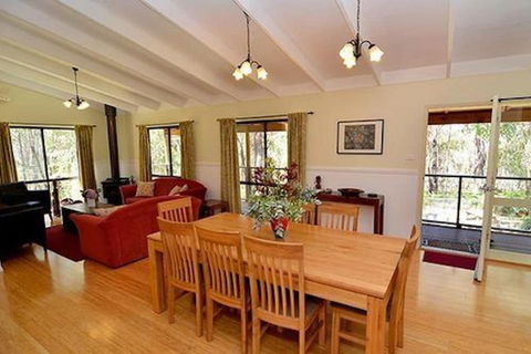 Countrywide Cottages - Australia Accommodation 6