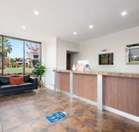 Comfort Inn Deakin Palms - Australia Accommodation