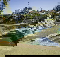 Paradise Island Resort - Australia Accommodation