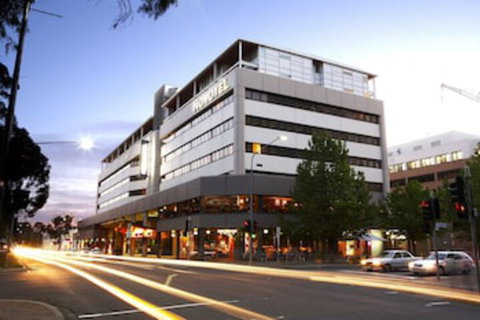 Novotel Canberra - Australia Accommodation 0