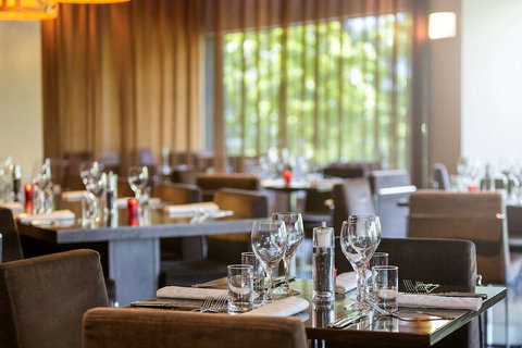 Novotel Canberra - Australia Accommodation 2