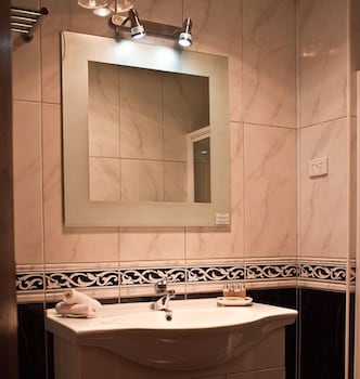 Carlyle House B & B - Australia Accommodation 2