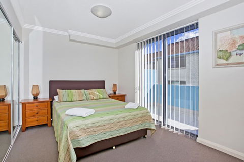 Aqualine Apartments - Australia Accommodation 6