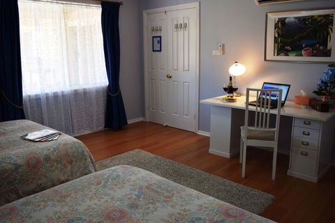 Cutmore Cottages Bagala Bungalow - Australia Accommodation 7