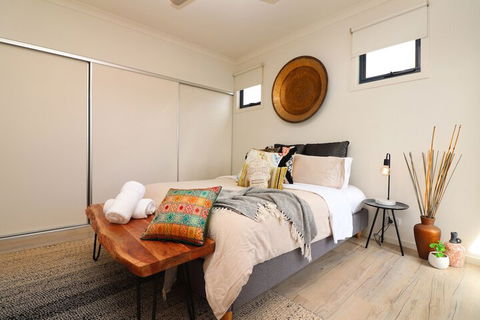 Ocean Whispers Cowes - Rejuvenate Stays - Australia Accommodation 4