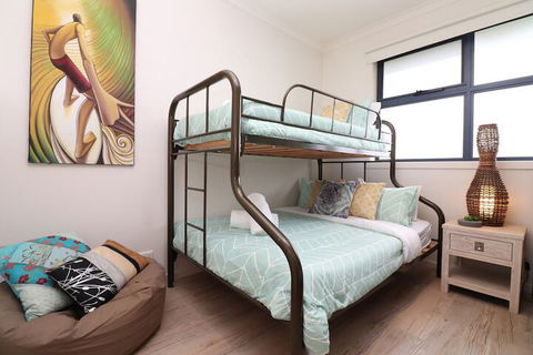 Ocean Whispers Cowes - Rejuvenate Stays - Australia Accommodation 5
