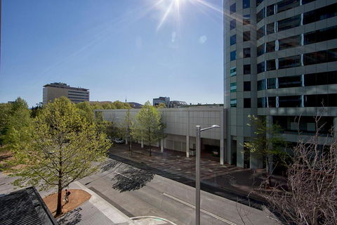 Accommodate Canberra Manhattan On The Park - Australia Accommodation 5