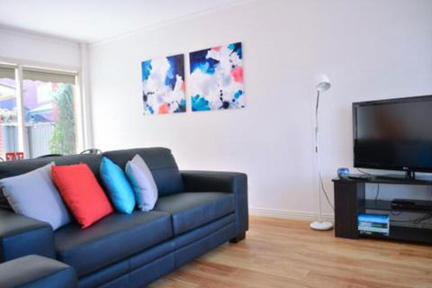Turner Terrace - Australia Accommodation 2
