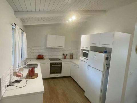 Abbey Beach Shack - Australia Accommodation 6
