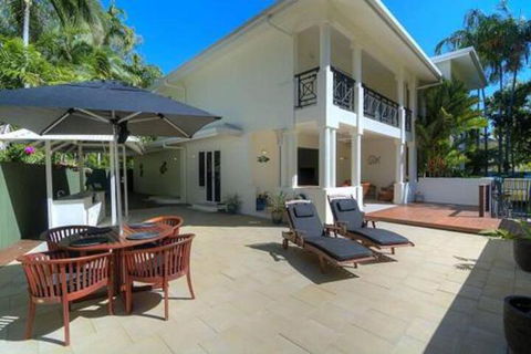 Whispering Palms - Australia Accommodation 5