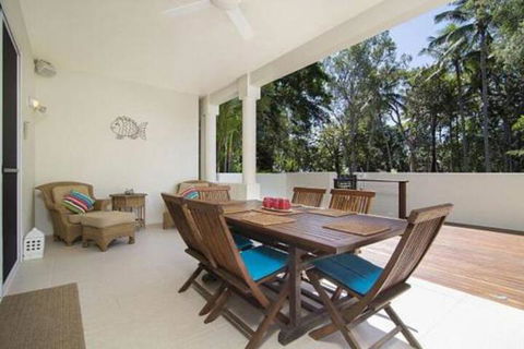 Whispering Palms - Australia Accommodation 4