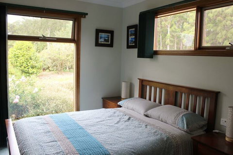 Eagles Roost Farmstay B & B - Australia Accommodation 5