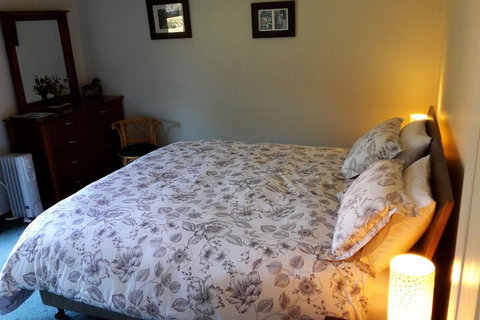 Eagles Roost Farmstay B & B - Australia Accommodation 4