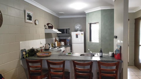 A City Retreat 2BR Apartment Reid Park Townsville - Australia Accommodation 6