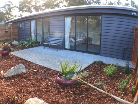REBS BatB - Australia Accommodation 3