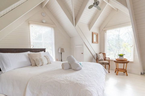 ARCADIA - The Barn Cottage & Rosehill Cottage - Australia Accommodation 5