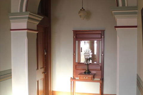 Turret House - Australia Accommodation 2