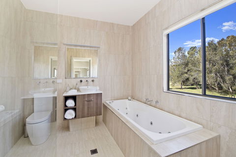 Ana Mandara Luxury Bed & Breakfast - Australia Accommodation 2