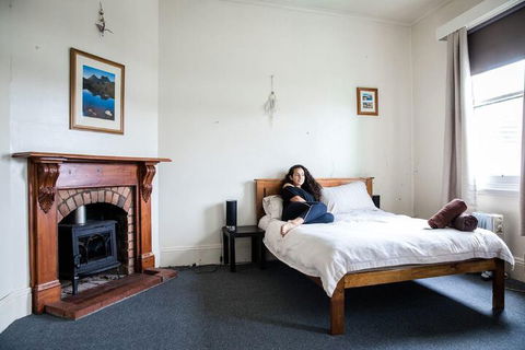 The Pickled Frog - Australia Accommodation 5