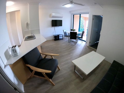 Aruba Surf Resort - Australia Accommodation 3