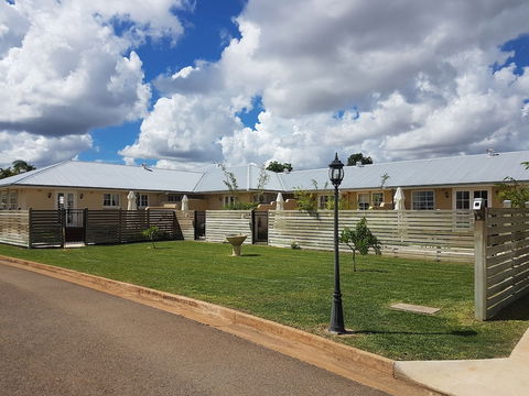 Kernow Charters Towers - Australia Accommodation 3