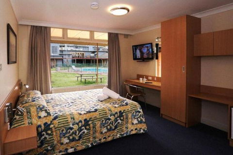 Sovereign Inn - Australia Accommodation 7