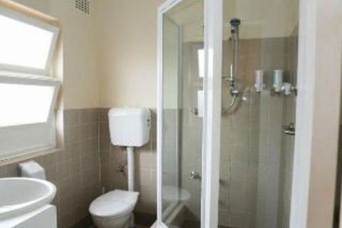Sovereign Inn - Australia Accommodation 0