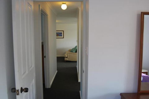 Maple Tree Cottage - Australia Accommodation 5