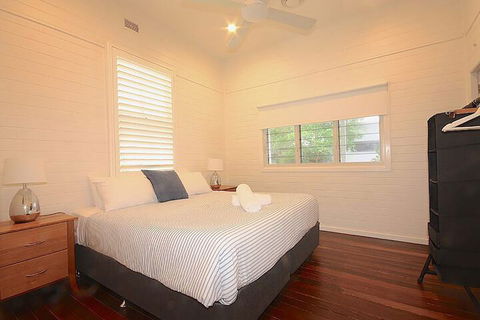 A PERFECT STAY - Cavvanbah Seaside Cottage - Australia Accommodation 6
