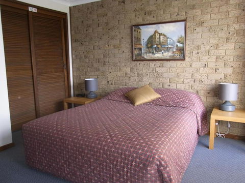 A Furnished Townhouse In Goulburn - Australia Accommodation 6