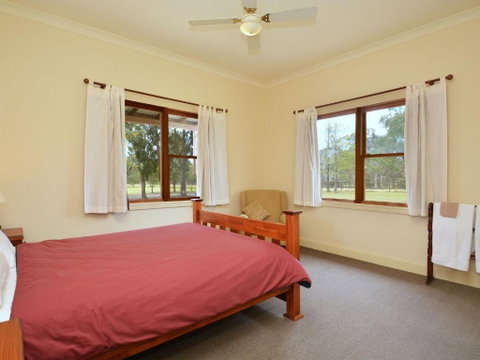 Grasmere Estate Homestead Hear The Lions Roar From Nearby Hunter Valley Zoo - Australia Accommodation 5