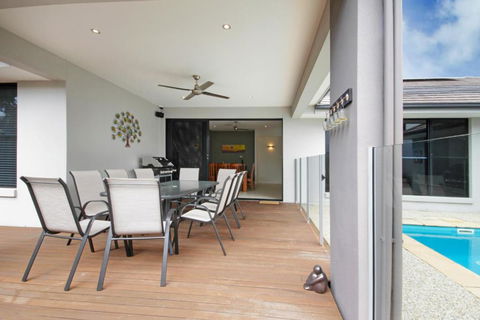 Grand Parade - Australia Accommodation 1