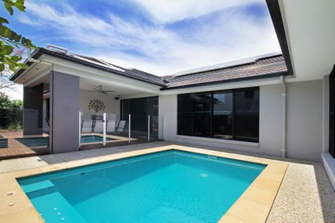Grand Parade - Australia Accommodation 3