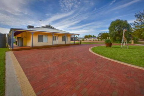 Lake Tyrrell Accommodation - Australia Accommodation 0