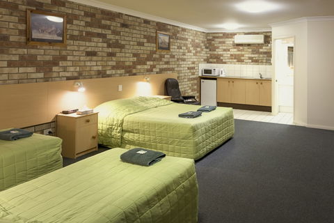 D'Aguilar Hotel Motel - Australia Accommodation 3