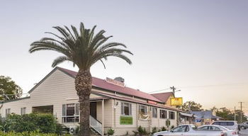 D'Aguilar Hotel Motel - Australia Accommodation 0