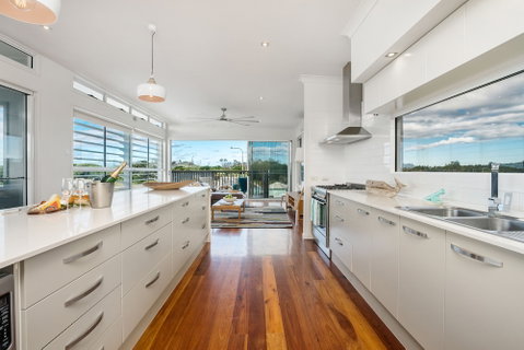 A PERFECT STAY - Bluewater House - Australia Accommodation 6