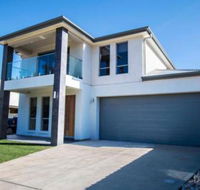The Races Swanport - Australia Accommodation