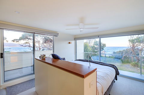 Cod Rock Point - Australia Accommodation 3