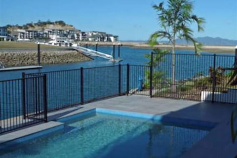 Waters Edge Townhouse 4 - Australia Accommodation 2