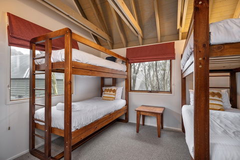 Absinthe - Australia Accommodation 1
