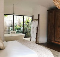 The Boathouses at Leaves  Fishes - Australia Accommodation